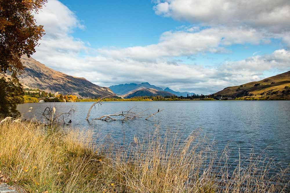 Beautiful Lake Hayes in autumn
